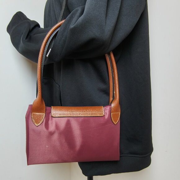 Longchamp Women’s Le Pliage Medium Top Handle Nylon Tote Plum - Picture 7 of 8